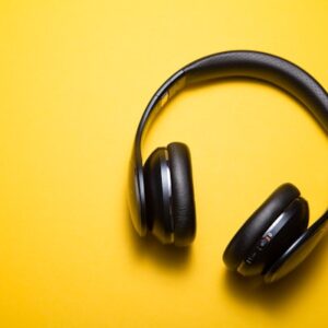 Wireless Bluetooth Noise-Cancelling Headphones